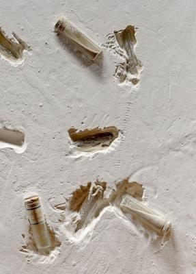 VRA21 - Kevin Rouillard - Untitled, sand and gypsum, 7 rue Bourg l'Abbé (detail) 2016